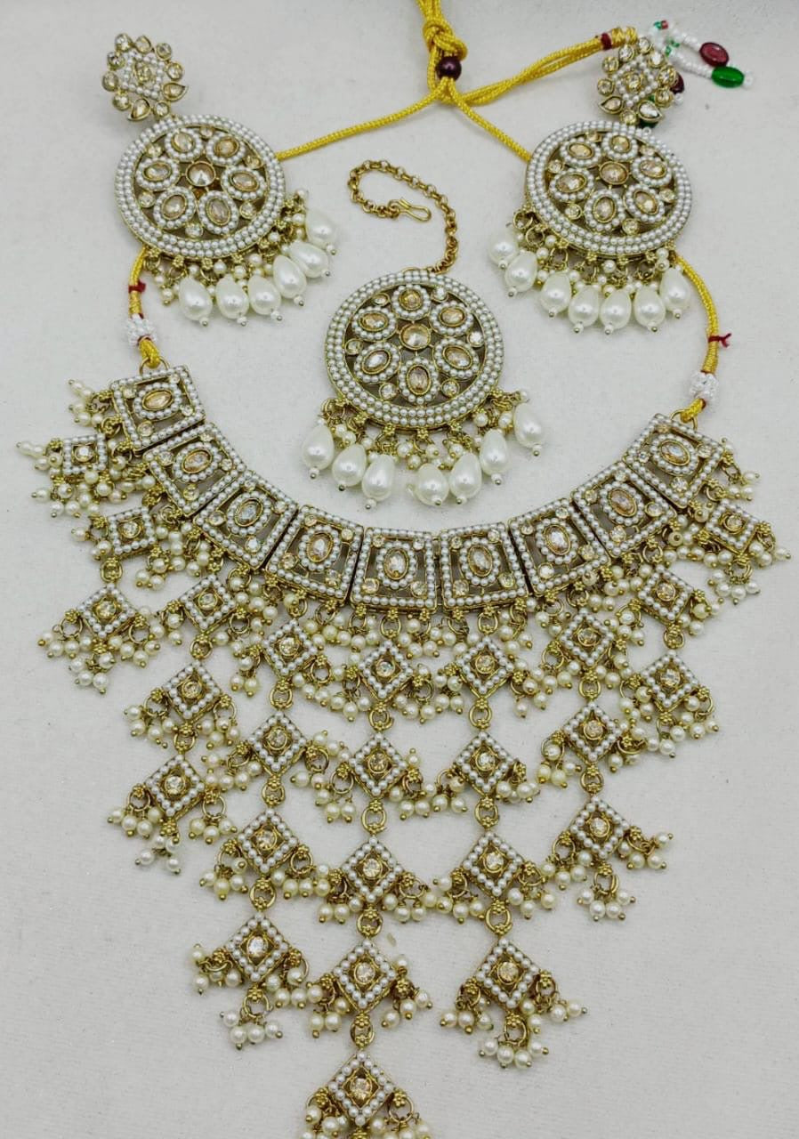 LONG TASSELS STYLE SET