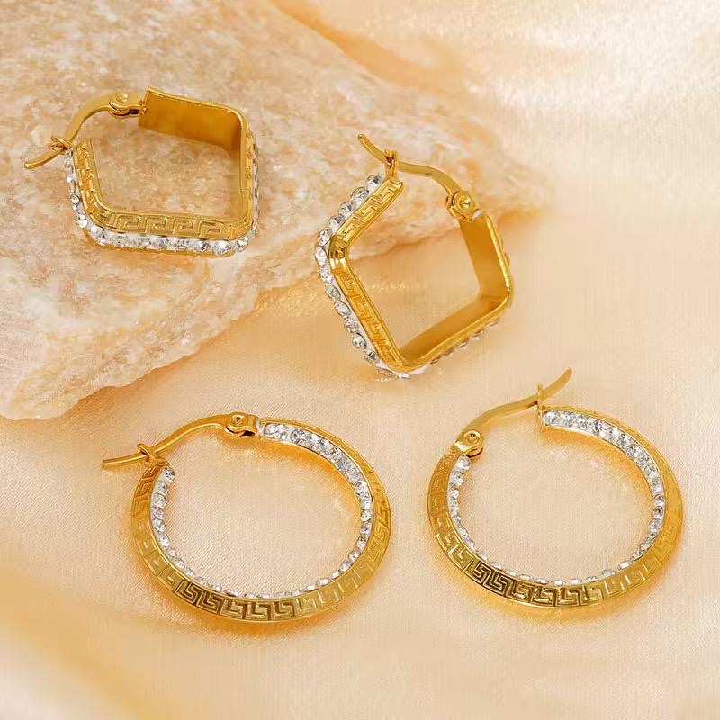 Hoops style Earrings