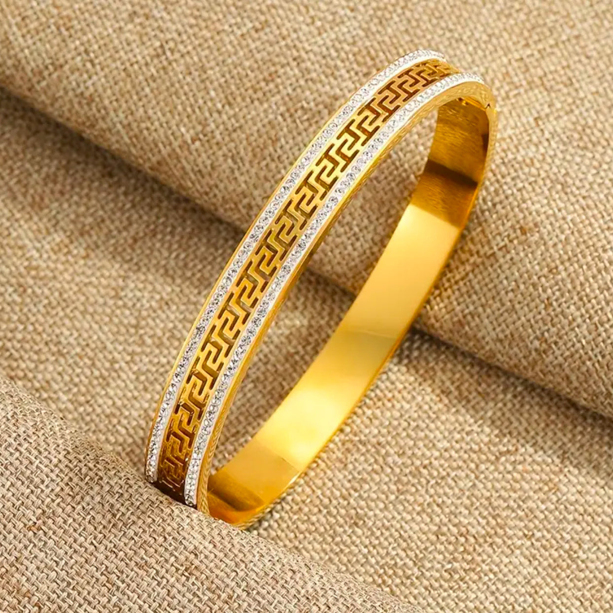 Golden pattern Style Bracelet