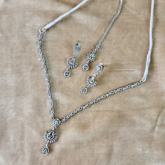 SILVER CRYSTAL STYLE ENGAGEMENT SET