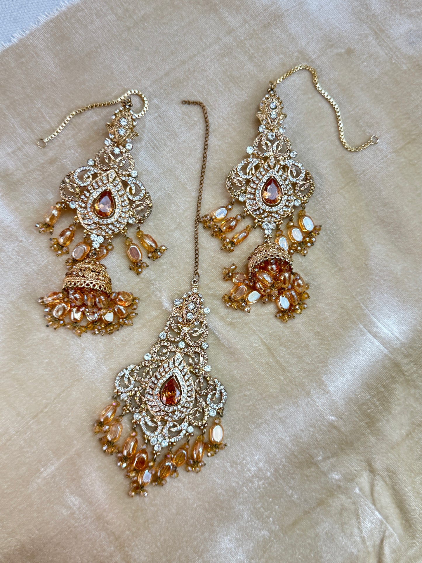 Champagne bindi set