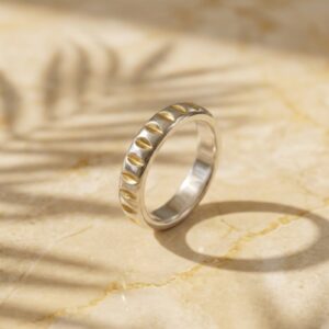 ENGRAVED RING