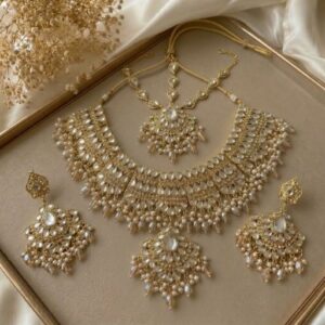 SHISHA KUNDAN SET WITH CHAMPAGNE STONES