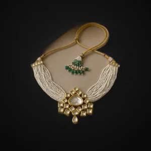 TRADITIONAL KUNDAN STYLE CHOKER SET